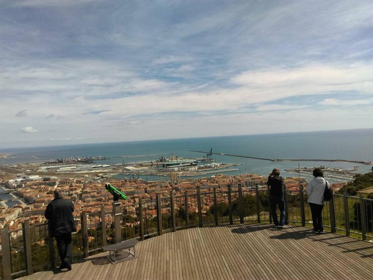 Appartement Studio Sète, 1 Pièce, 4 Personnes - Fr-1-472a-134 Sète